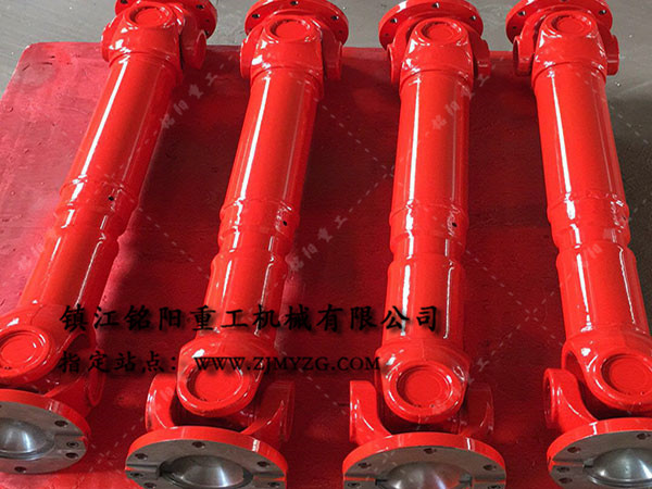 新式整體叉頭式萬(wàn)向聯(lián)軸器是冶金、軋鋼等機(jī)械設(shè)備的優(yōu)選傳動(dòng)件-萬(wàn)向聯(lián)軸器